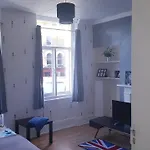 Vauxhall London Tour Rooms